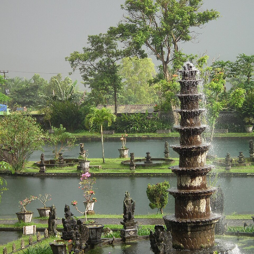 Tirta_Gangga_water_palace,_Bali,_Indonesia