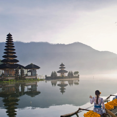 Ulun Danu Beratan Temple_GettyImages-583896554