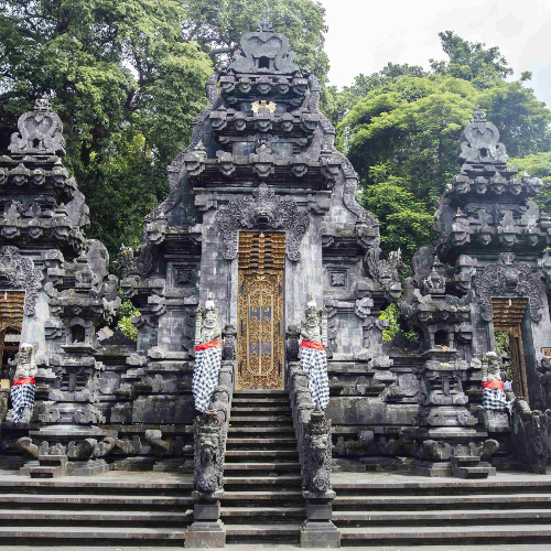 balinese-hindu-temple-pura-goa-lawah-scaled