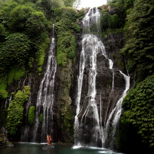 banyumala-twin-waterfall-couple
