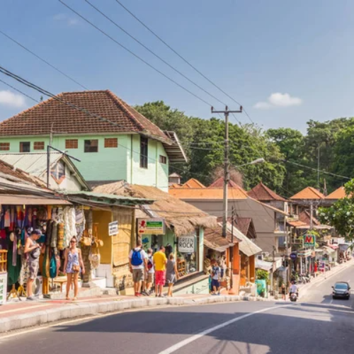depositphotos_222093616-stock-photo-souvenir-shops-center-ubud-bali