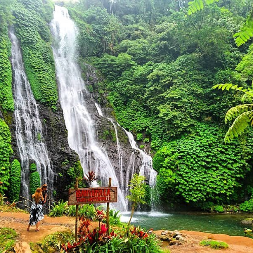 untouristic-watetfall